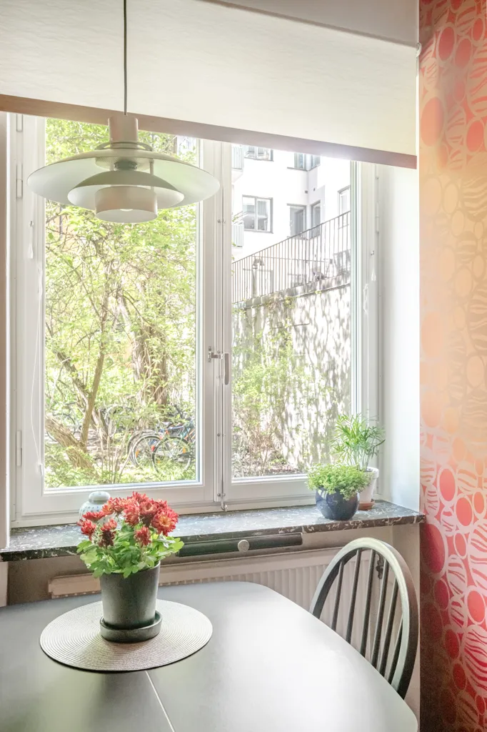Söögituba - Funkis Flat with Parkett in Kungsholmen