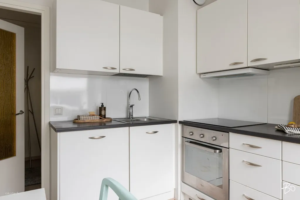 Cuisine - End-Unit Apartment with Balcony in Armonkallio, Tampere