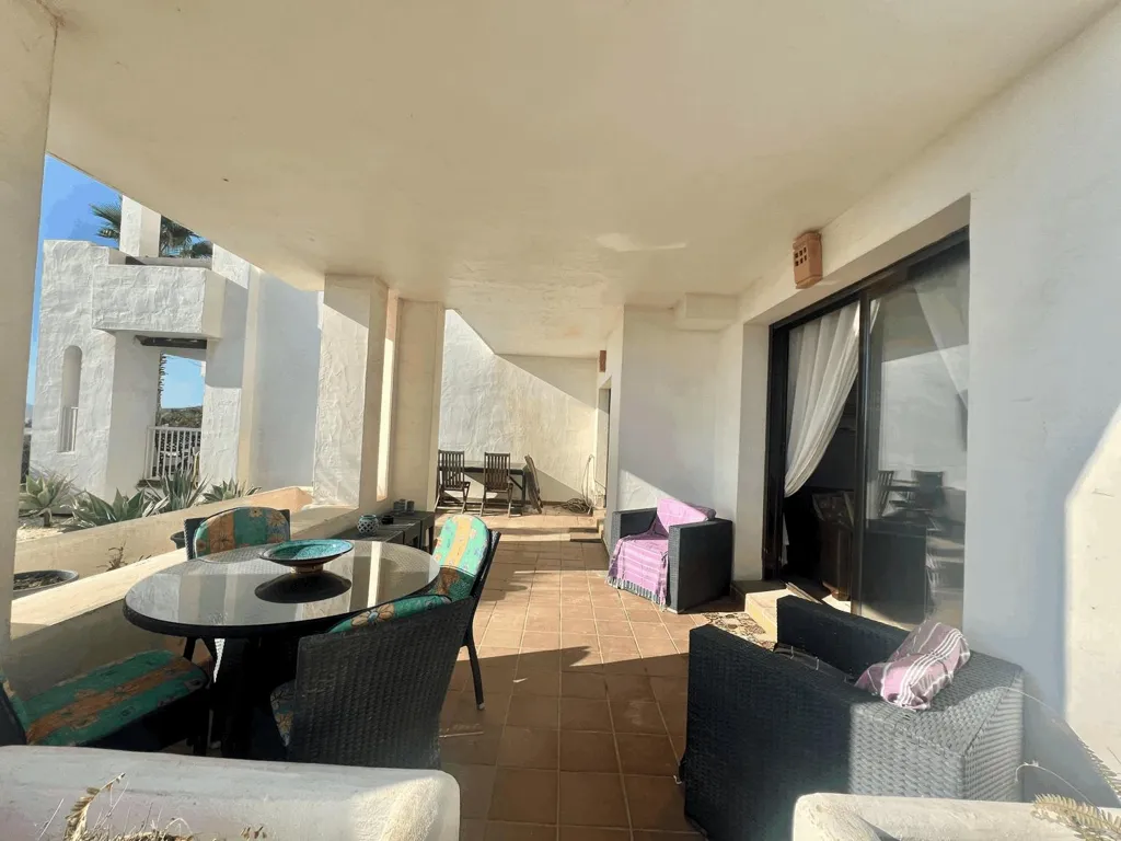 Terrasse - Beachfront Apartment with Sea Views in La Alcaidesa