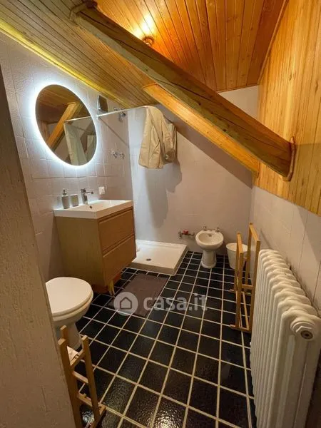 Vannitoad - Renovated Apartment with Balcony in Peio