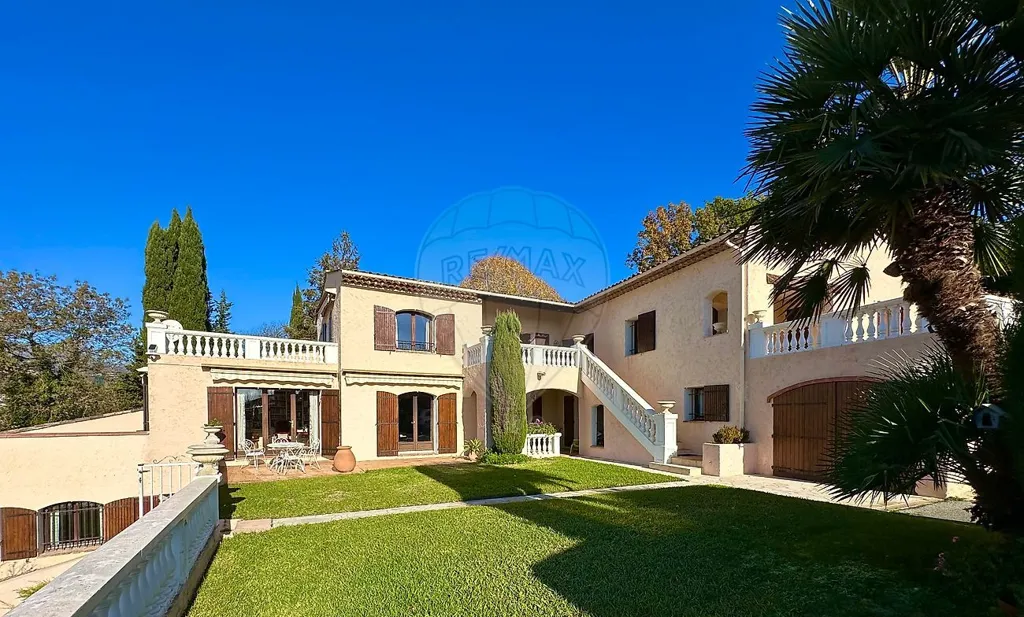Maison 10 pièces à Saint-Paul-de-Vence
