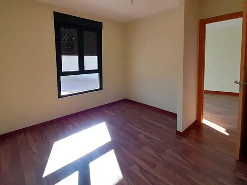 Toad - Duplex with Terrace in Puebla de Lillo, León