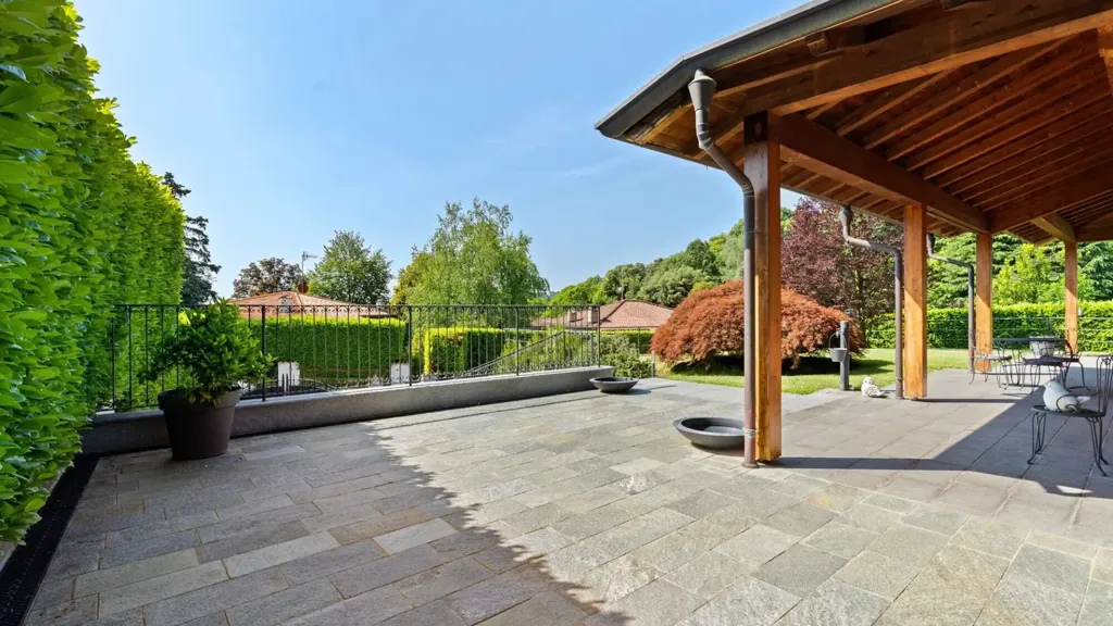 Terrazza - Villa with Lake View in Montorfano