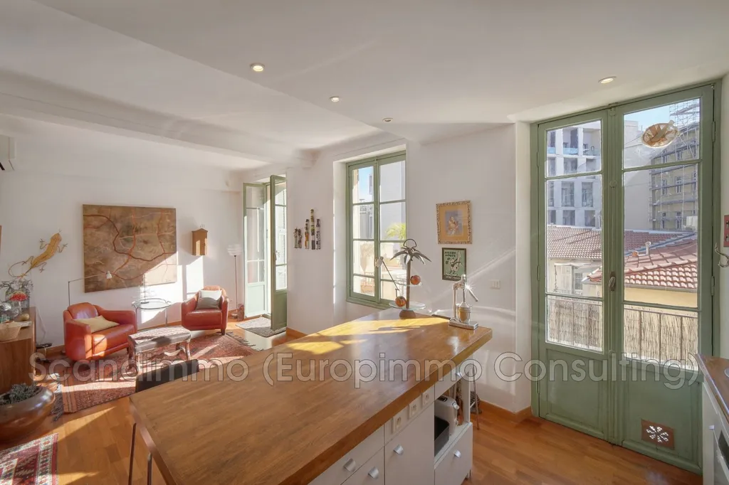 Kitchen - 3-Bed Apartment with South Terrace in Nice