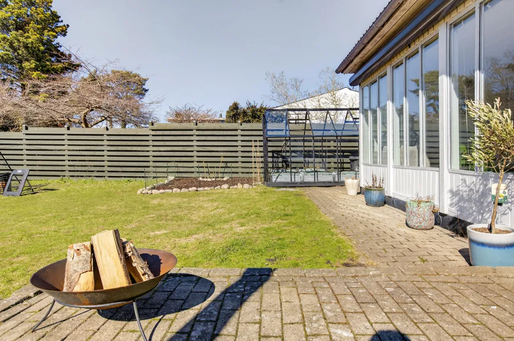 Aed - Terraced House with West-Facing Terrace in Søborg