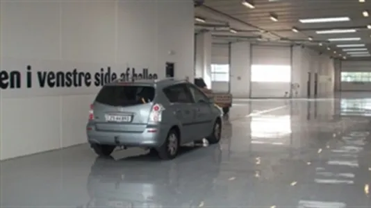 Garaaž - Warehouse with Good Access in Odense C