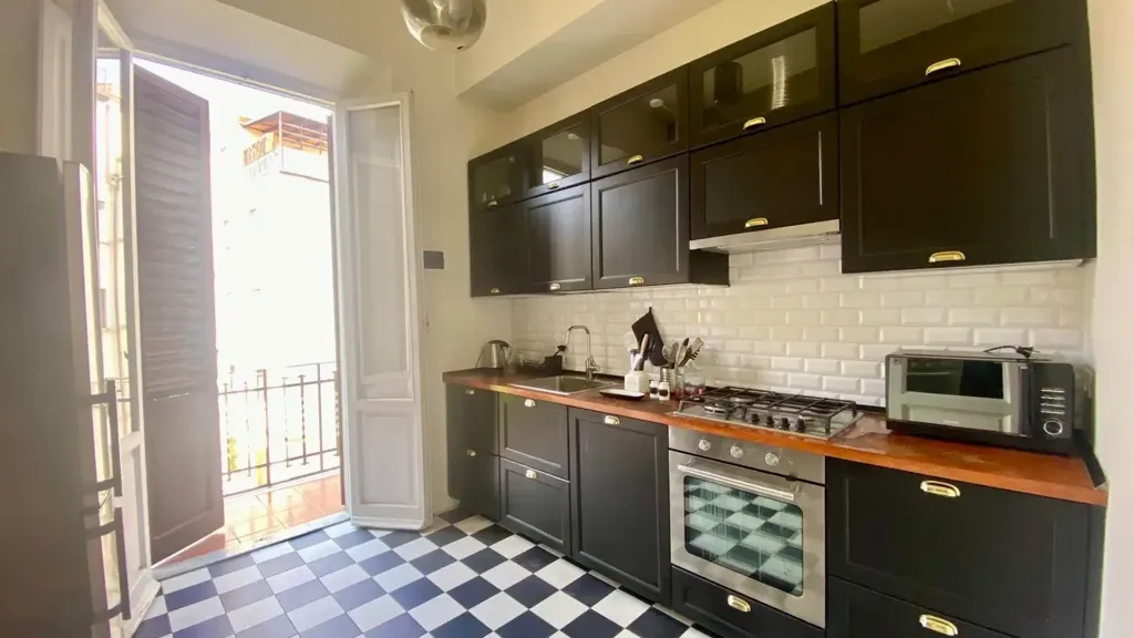 Köök - Elegant 2-Bedroom Apartment in Florence