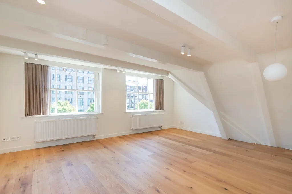 Elutuba - Duplex Apartment with Canal View in Amsterdam