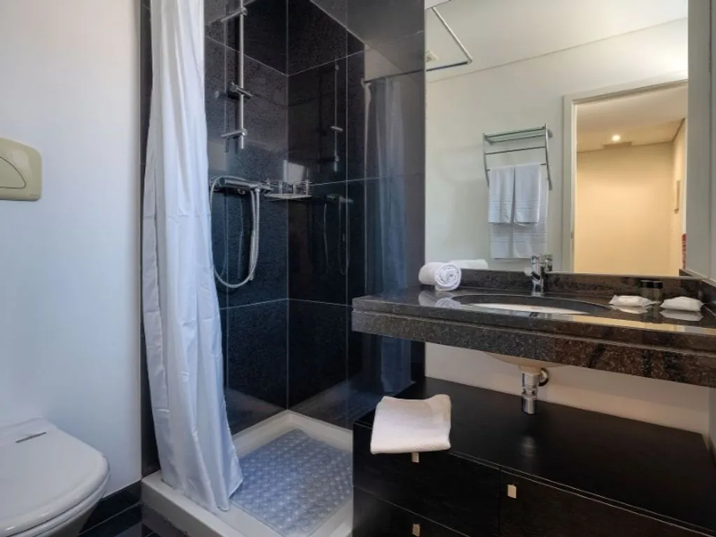 Vannitoad - Luxury Semidetached House with Pool in Funchal