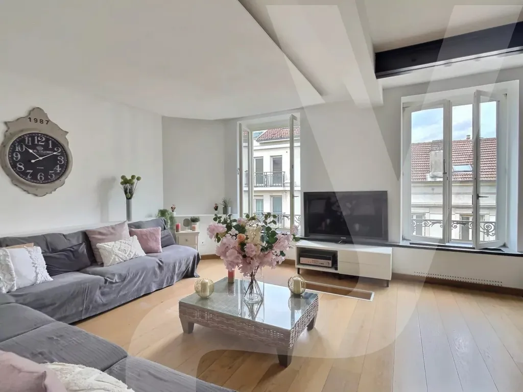 Elutuba - Loft Duplex with Stone Feature in Nancy Centre