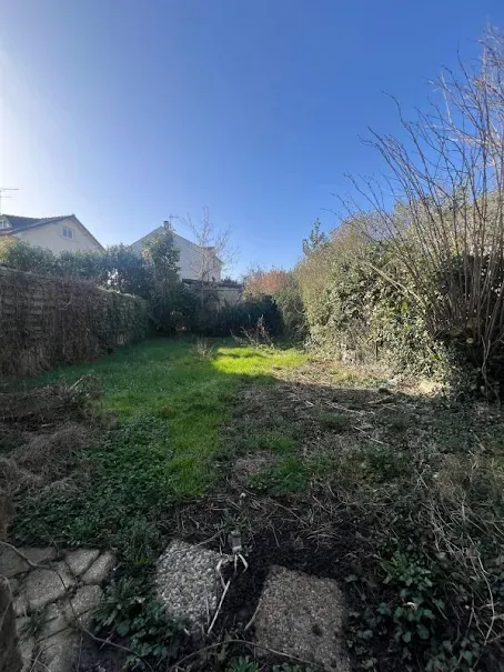Jardin - Appartement 1 Pièce avec Jardin à Antony