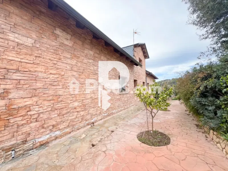 Jardin - Chalet with Jacuzzi in Vallirana