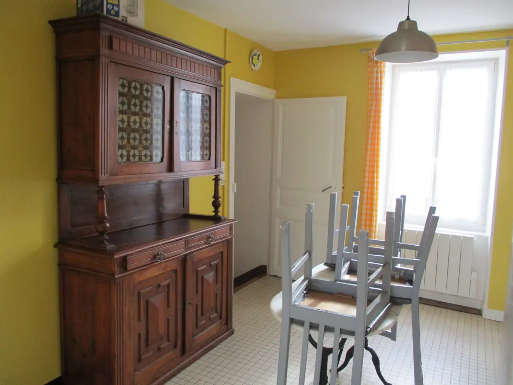 Söögituba - Type 3 Apartment in Centre Couhé