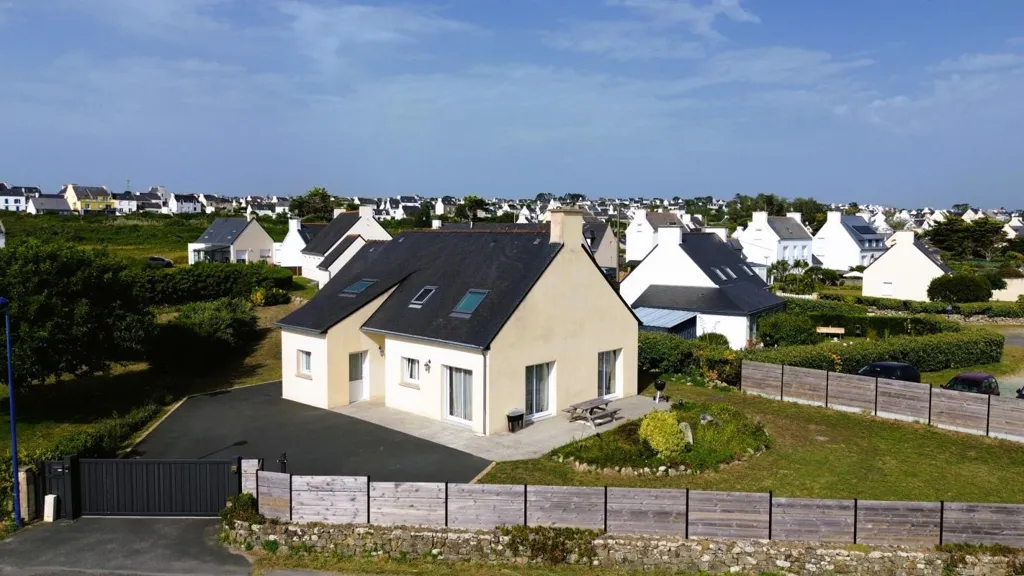 Õhuvaade - Contemporary House with Waterfront Proximity in Plouhinec