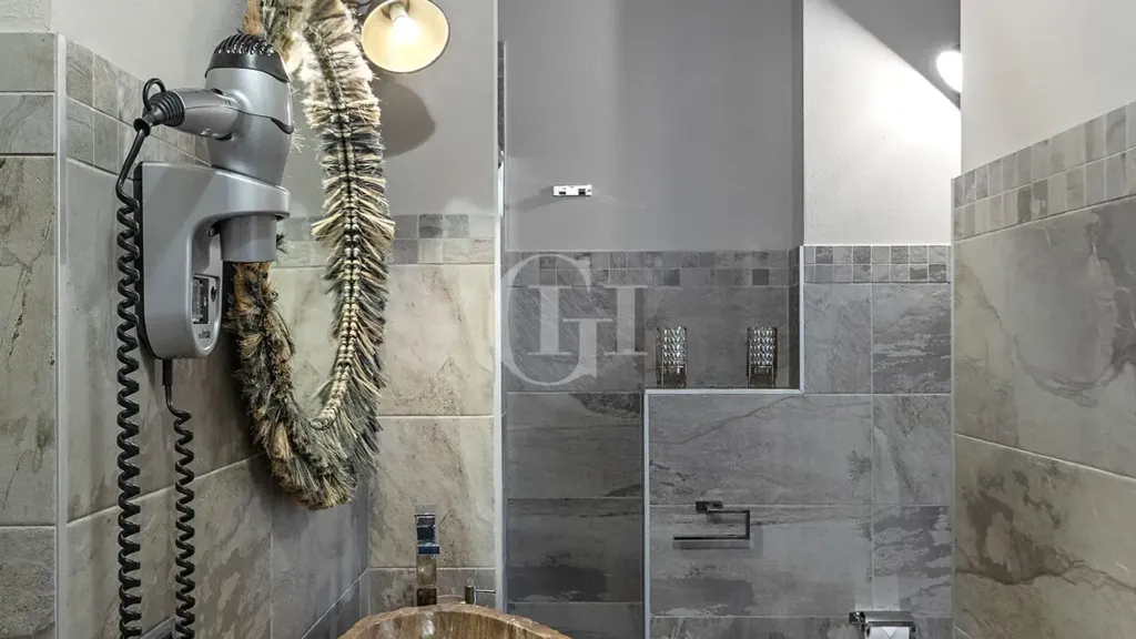 Salles de bain - Luxury Villa with Heated Pool near Desenzano