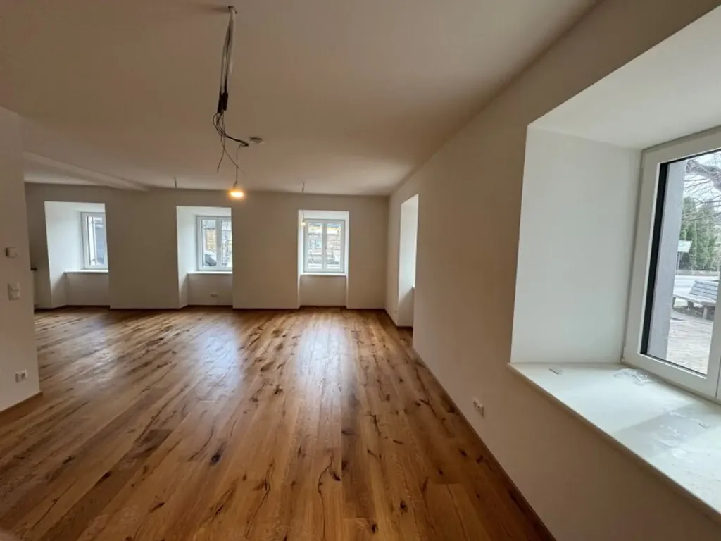 Rooms - Ground Floor Apartment with West View in Miesenbach
