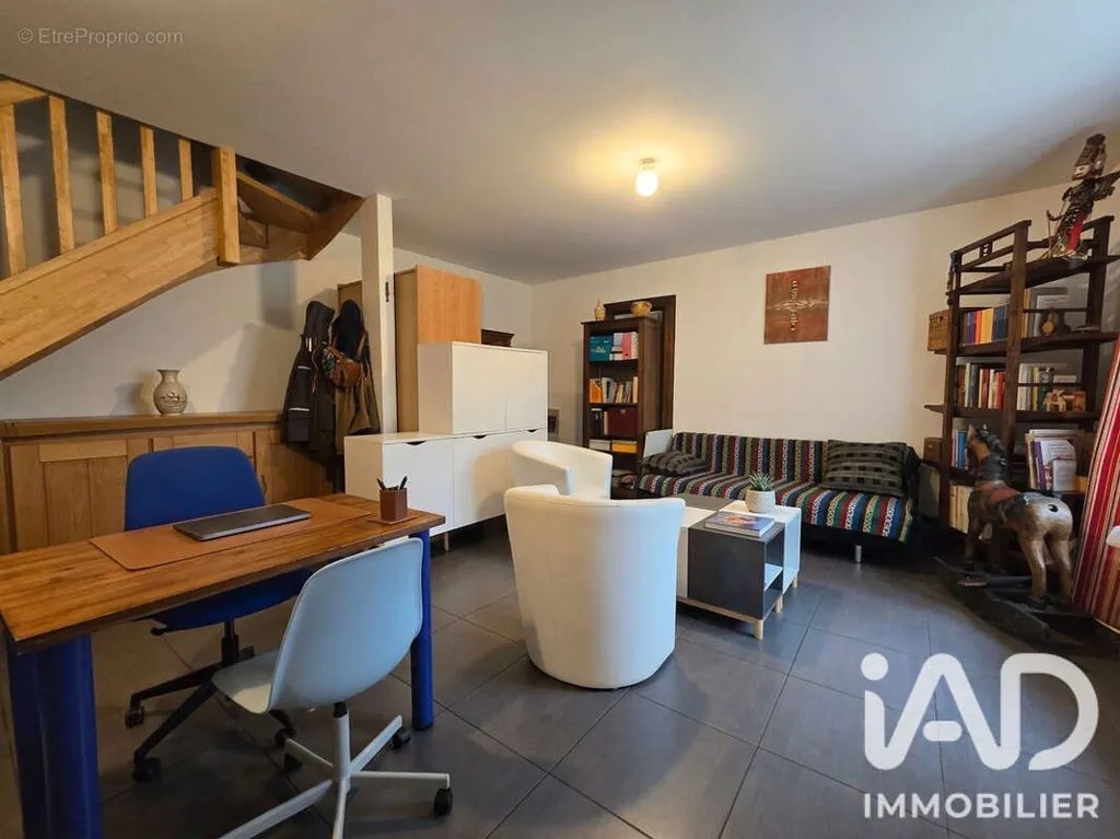 Elutuba - Income-Generating Building in Brest's Saint-Martin
