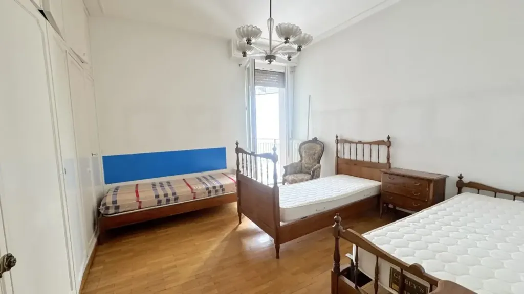 Chambres - Apartment with River View near Piazza San Marco, Prato