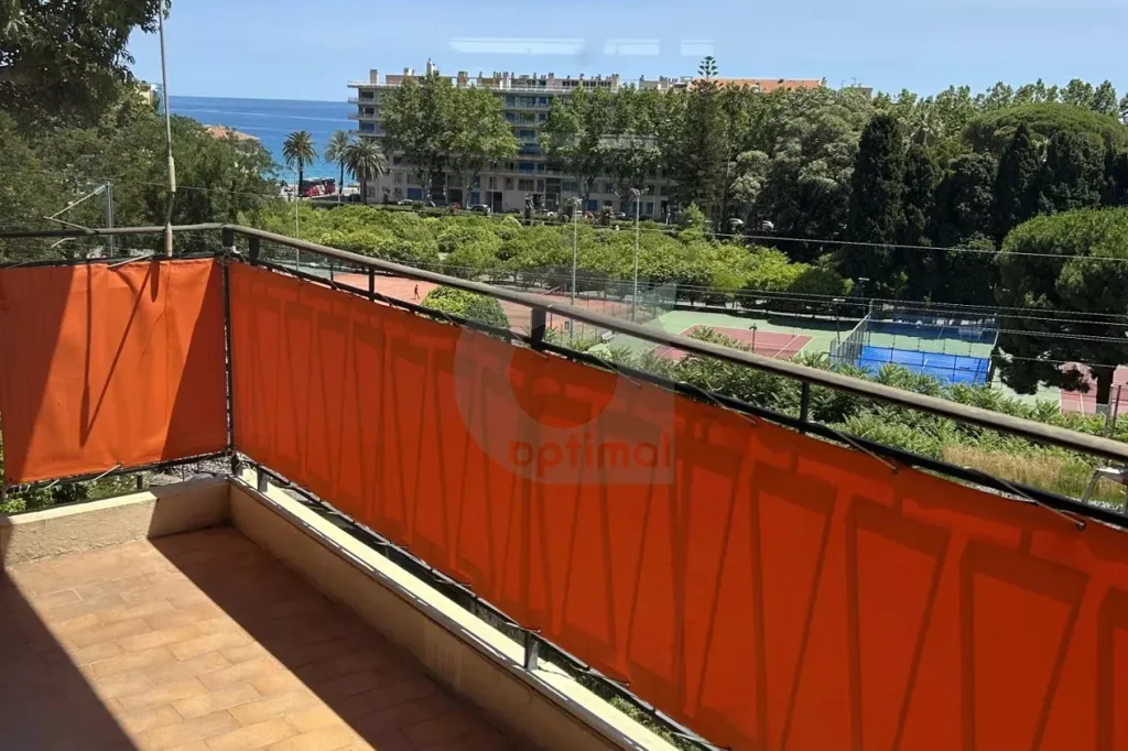 Rõdu - 2-Bedroom Apartment with Balcony in Menton