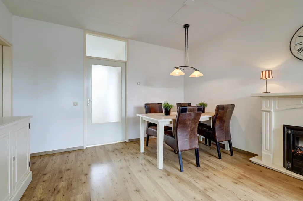 Salle à manger - Spacious Apartment with South-Facing Balcony in Baarlo
