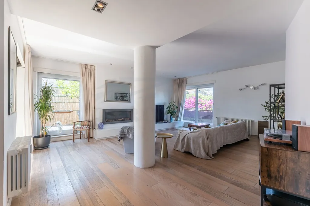 3 magamistoaga korter asukohas Rome