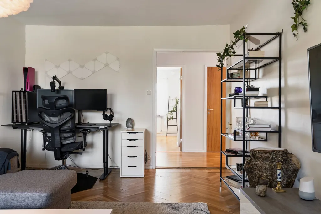 Bureau - Apartment with Large Balcony in Oxelösund