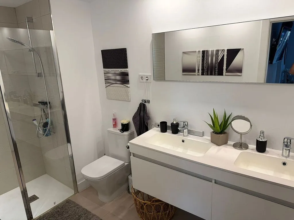 Salles de bain - Apartment with Pool and Terrace in Llevant