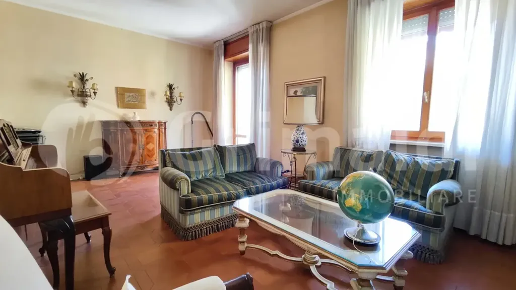 Séjour - Apartment with Balcony in Piacenza