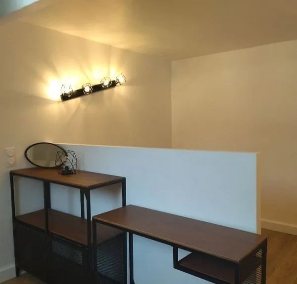 Bureau - Studio Apartment in Eindhoven, Strijpsestraat
