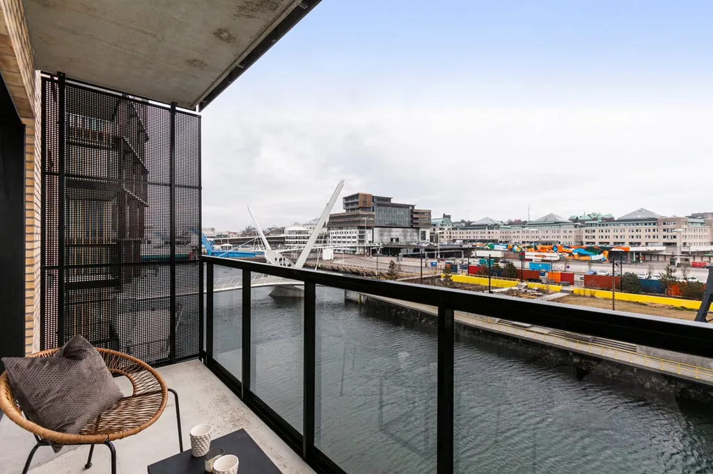 Balcon - Apartment with Canal View in City Centre