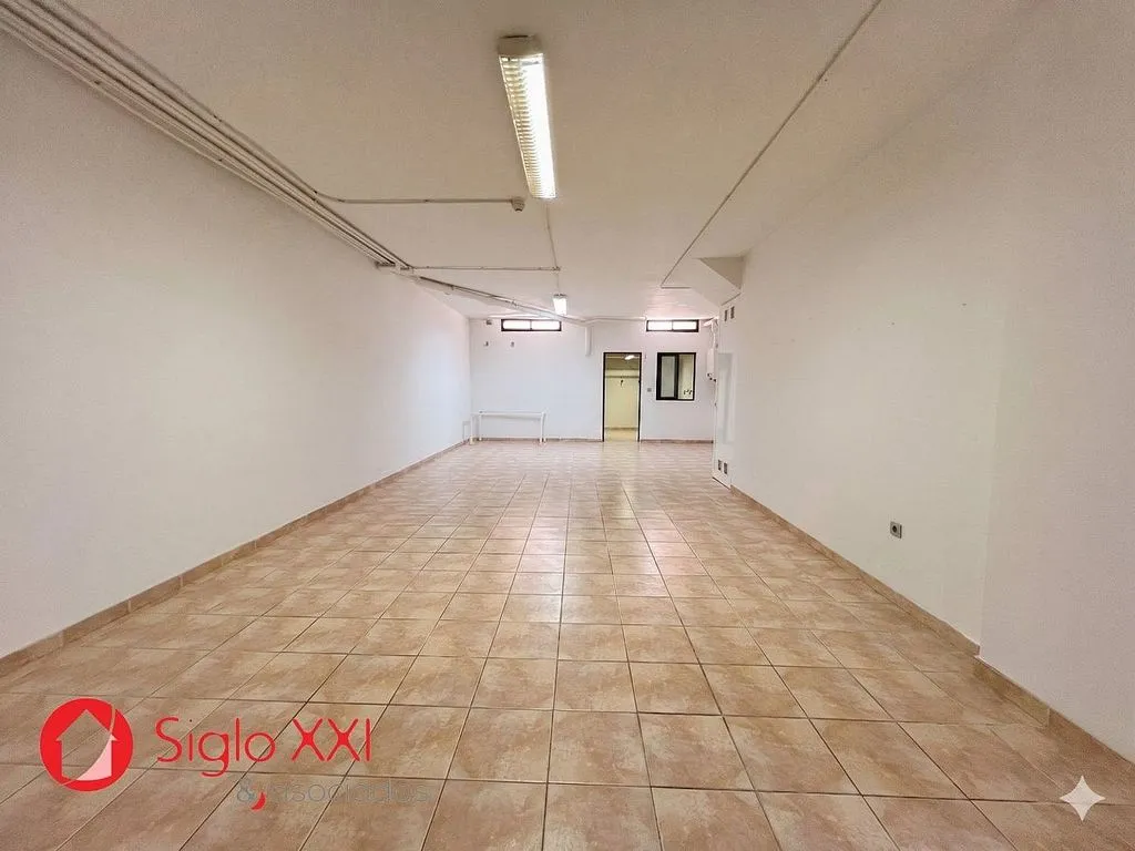 Toad - Terraced House with Balcony in La Vila-Darremur