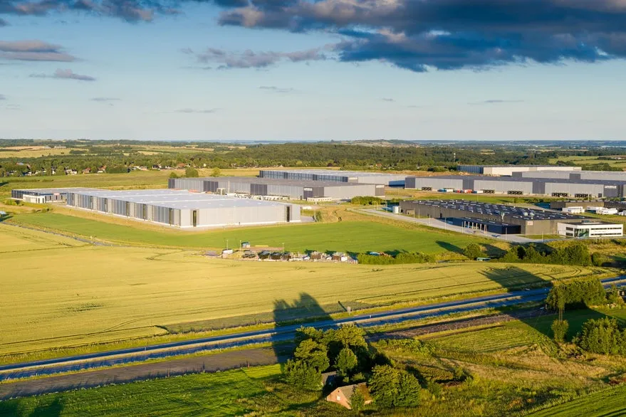 Vista aerea - Flexible Warehouses with E45 Access