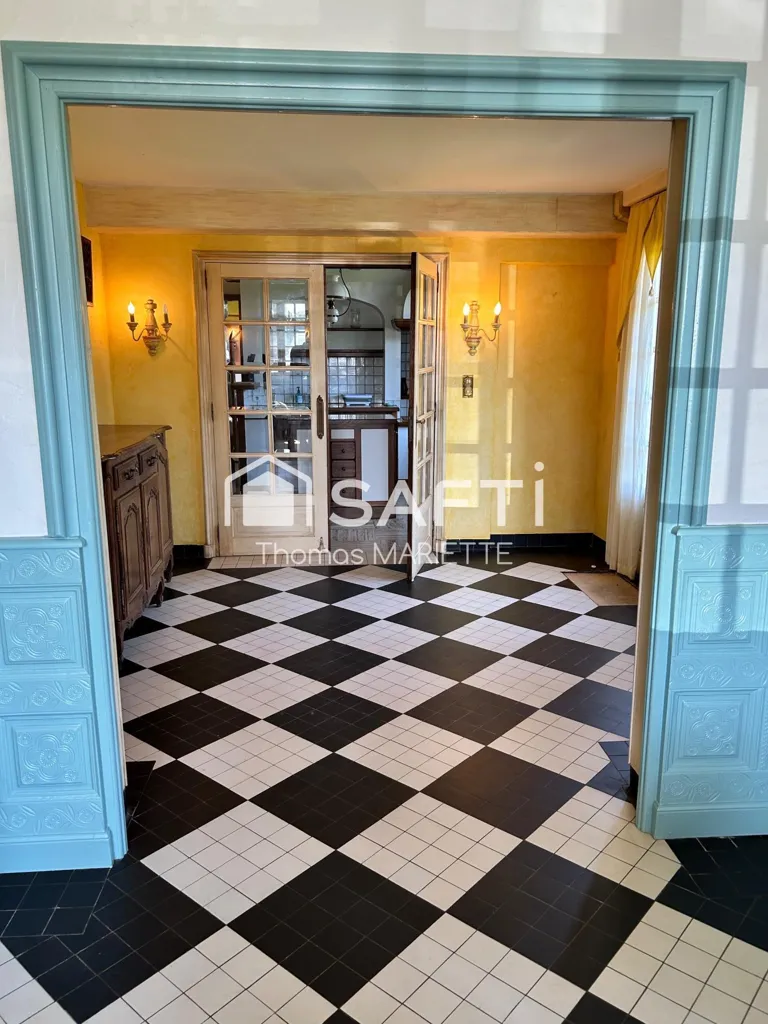 Entrée - Maison en Pierre avec Jardin Clos à MOULINES