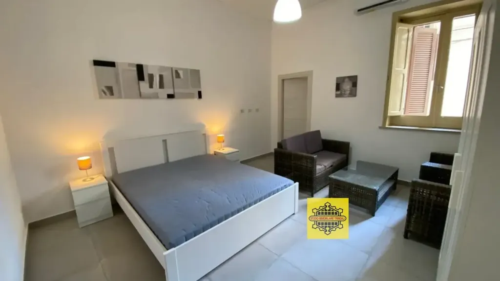 Chambres - Restored Villa with Private Courtyard in Avola