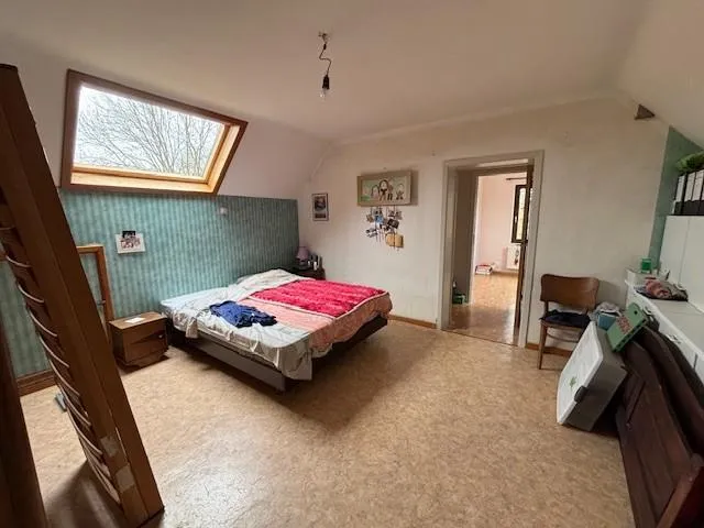 Chambres - Maison 3 Façades avec Jardin à Pondrome