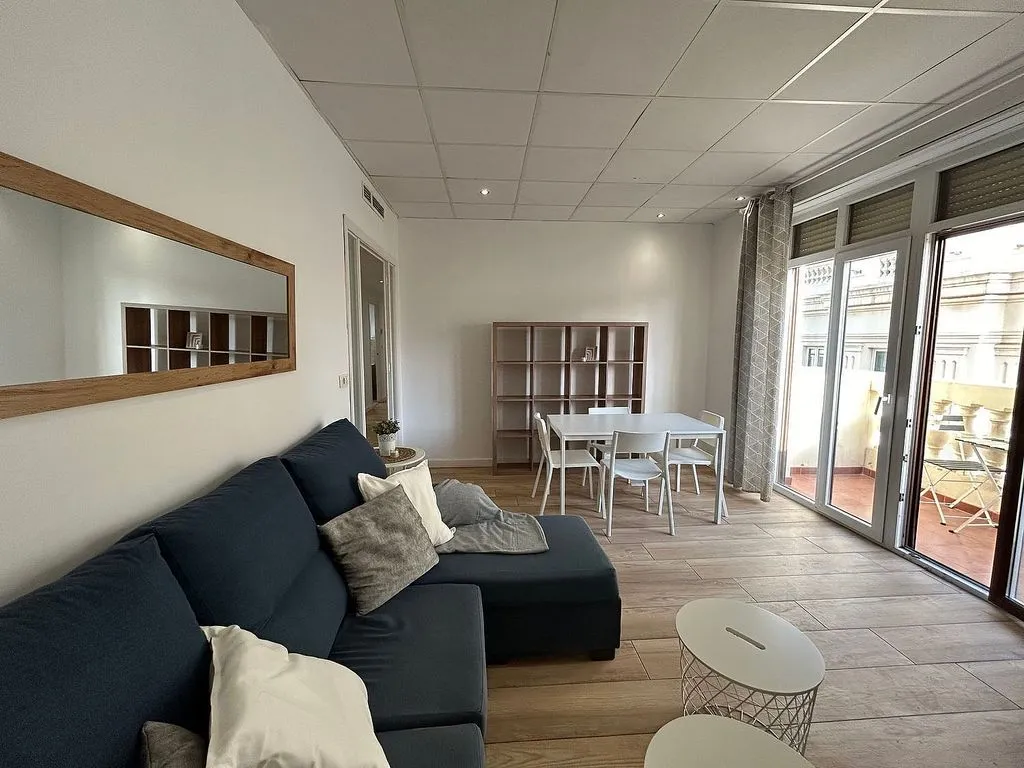 Soggiorno - Furnished Flat with Lift in Sant Francesc