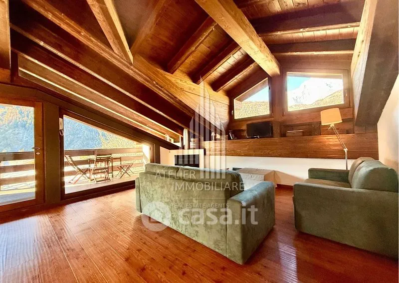 Soggiorno - Mansard Apartment with Mountain View in Pré-Saint-Didier