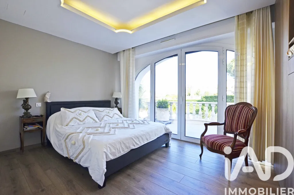 Chambres - Maison d'Architecte avec Piscine à Mandelieu-la-Napoule