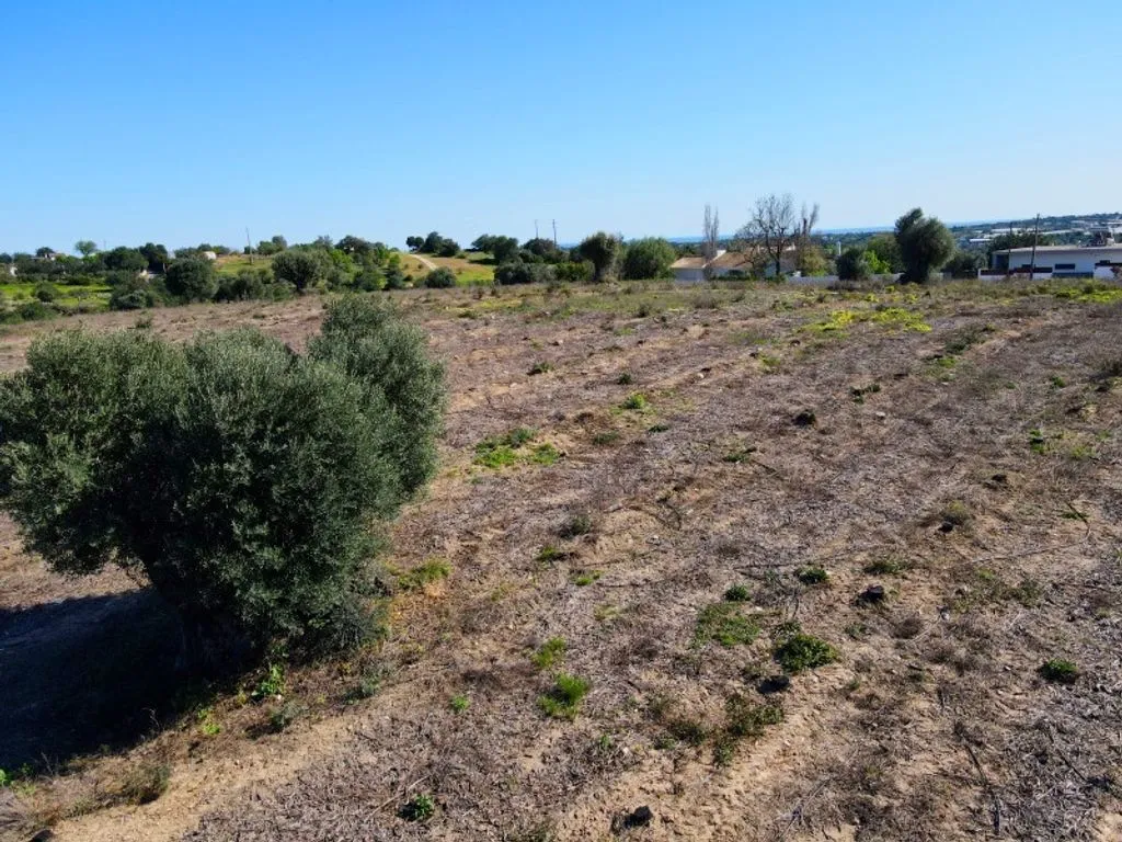 Aed - Building Land with Planning Permission in Estoi