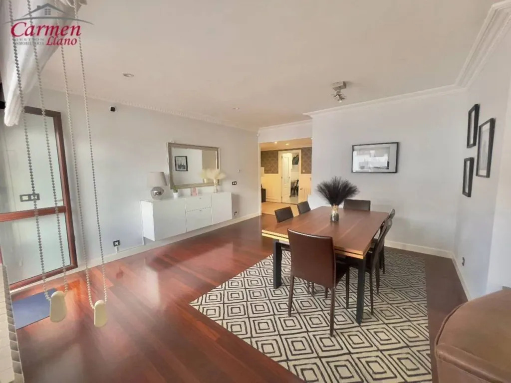 Söögituba - Spacious Apartment with Terrace in Neguri