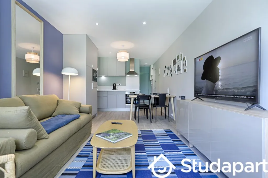 Elutuba - Colocation with Terrace in Central Location