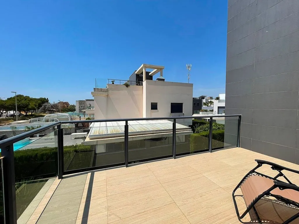 Balcone - Chalet with Private Pool in Campoamor