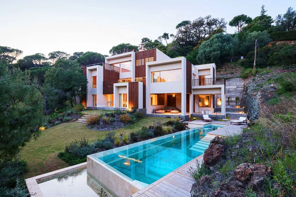 Piscine - Modern Villa with Mountain Views in El Madroñal