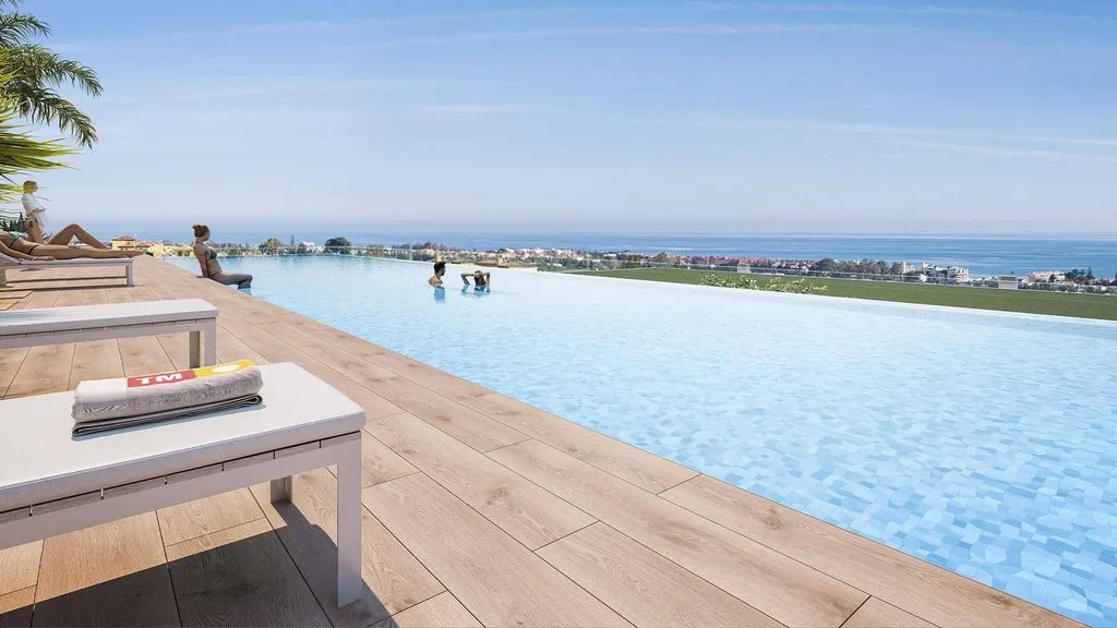 Bassein - 2-Bedroom Penthouse with Pool in Estepona