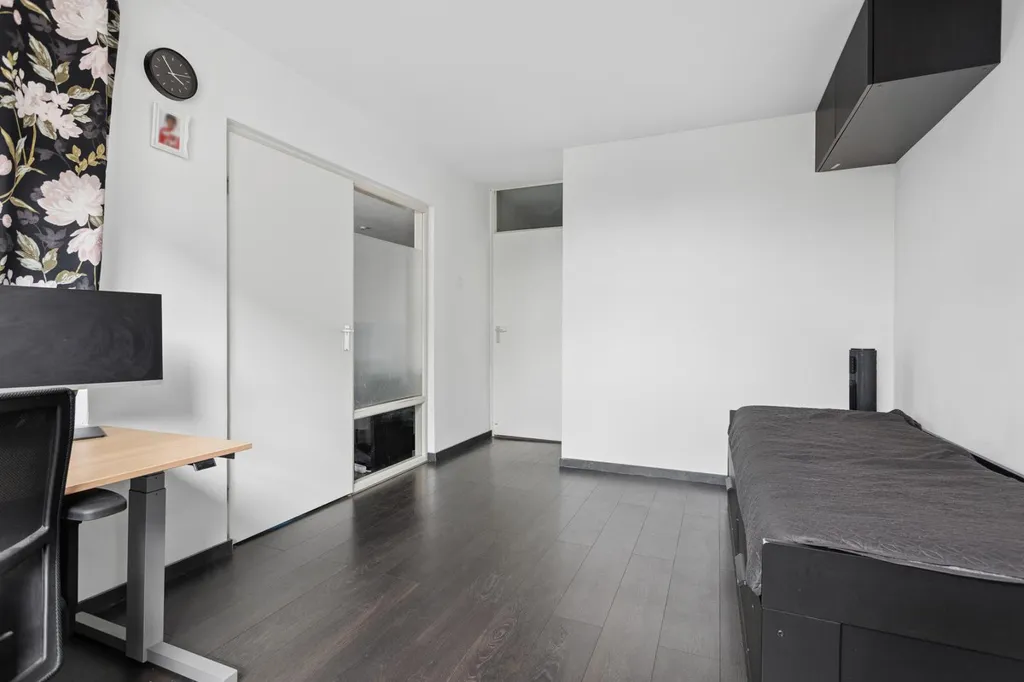 Chambres - 3-Bedroom Gallery Flat with Balcony in Almere Centre