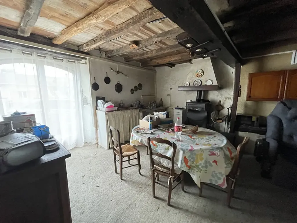 Salle à manger - Maison de 4 pièces avec jardin à Pailhes
