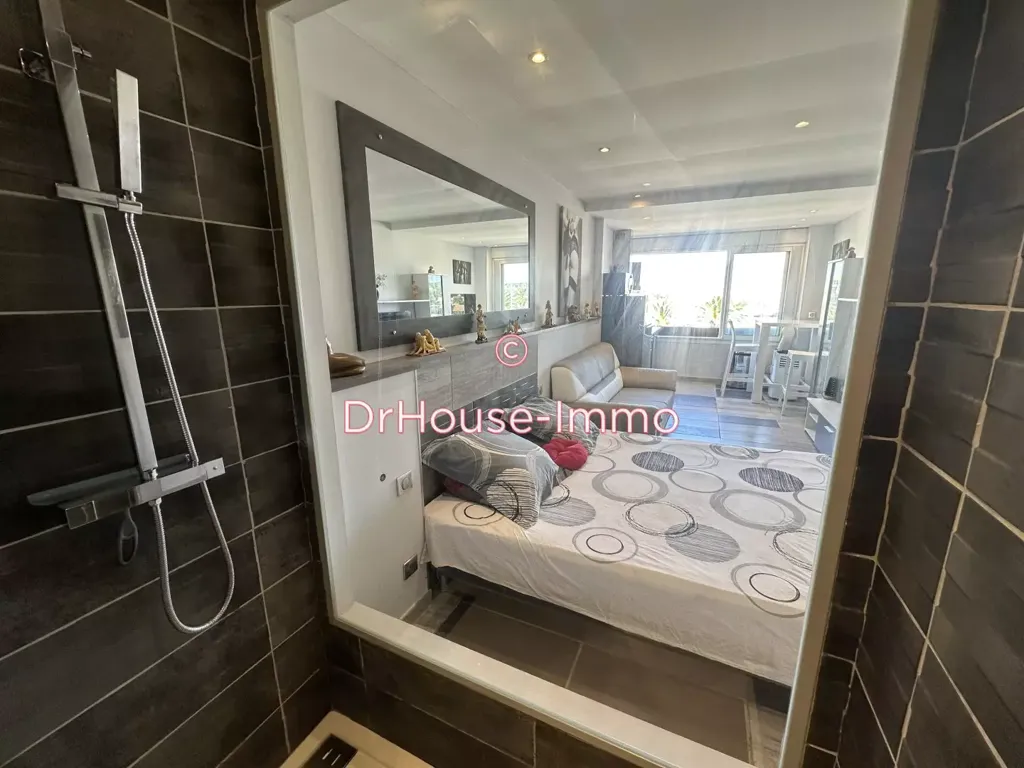 Salles de bain - Studio Rénové avec Vue Port à Cap d'Agde