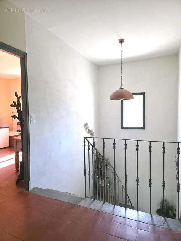 Esik - Renovated Manor with Pool in Moussac