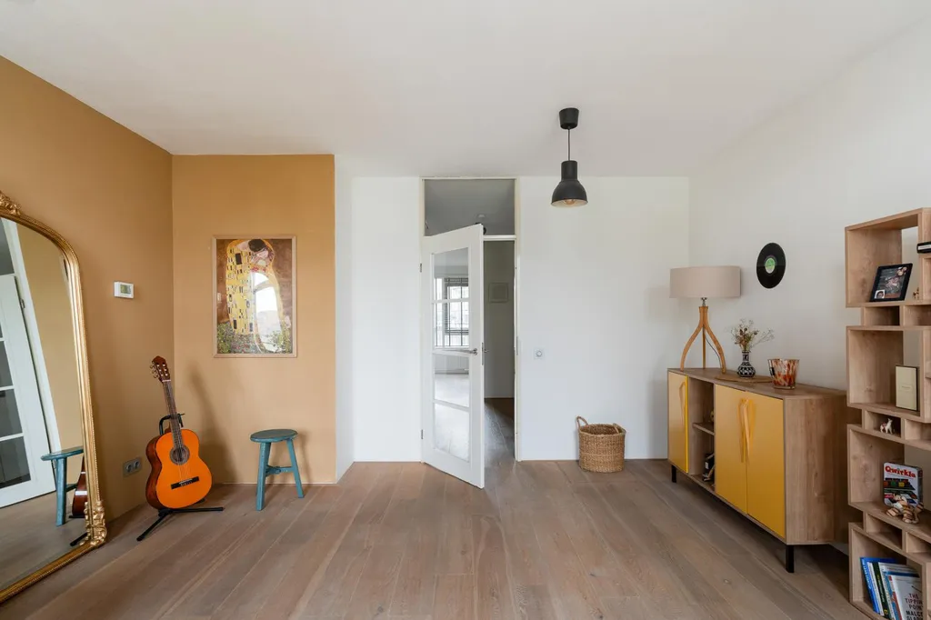 Elutuba - Waterfront Duplex with Balcony in Rotterdam