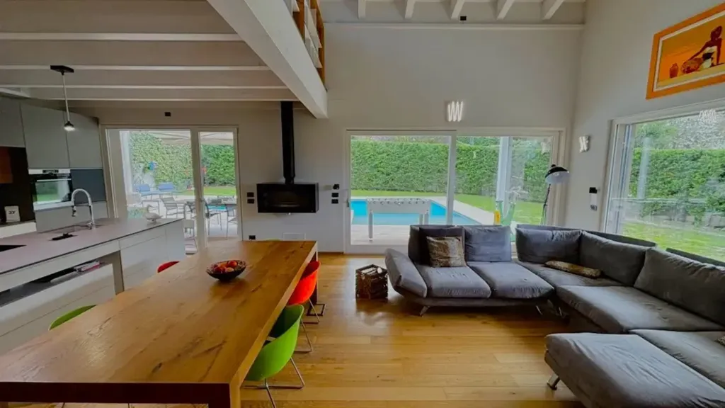 Elutuba - Contemporary Villa with Pool in Paratico